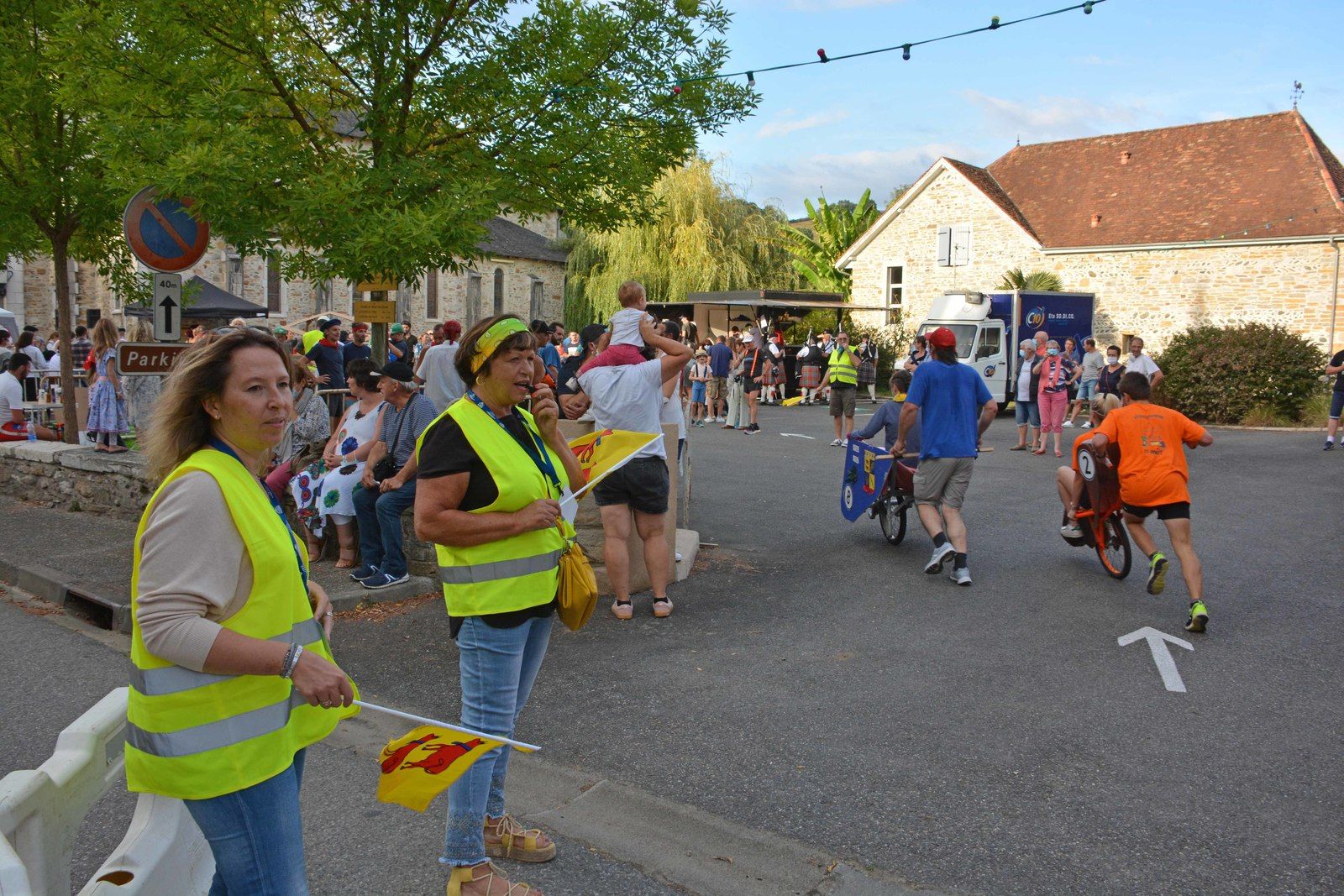 LAAS : Des BROUETTES de BONNE HUMEUR et de FANTAISIE