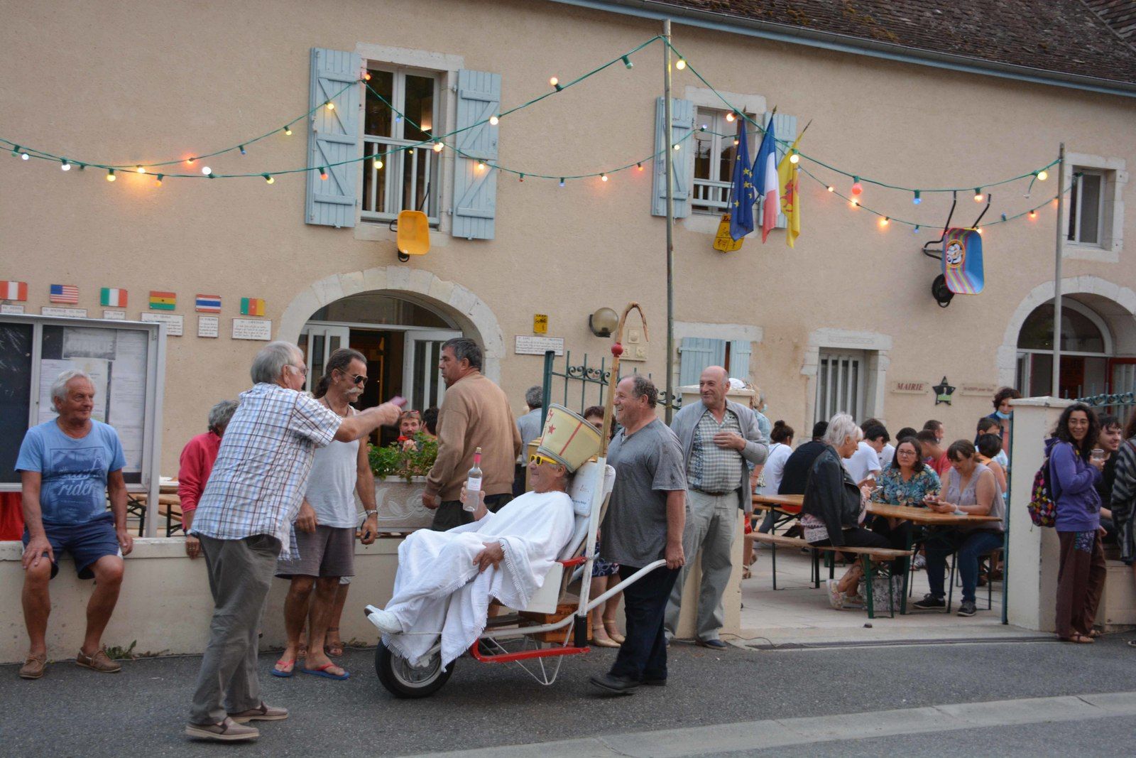 LAAS : Des BROUETTES de BONNE HUMEUR et de FANTAISIE