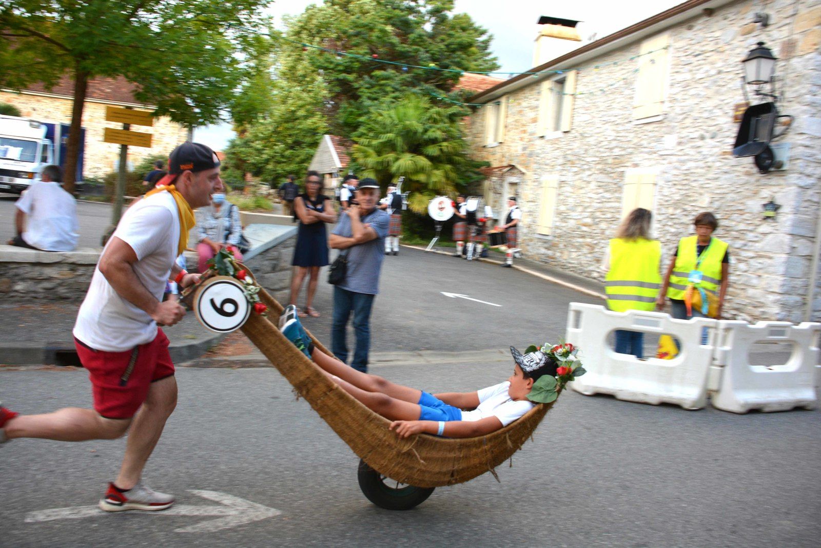 LAAS : Des BROUETTES de BONNE HUMEUR et de FANTAISIE
