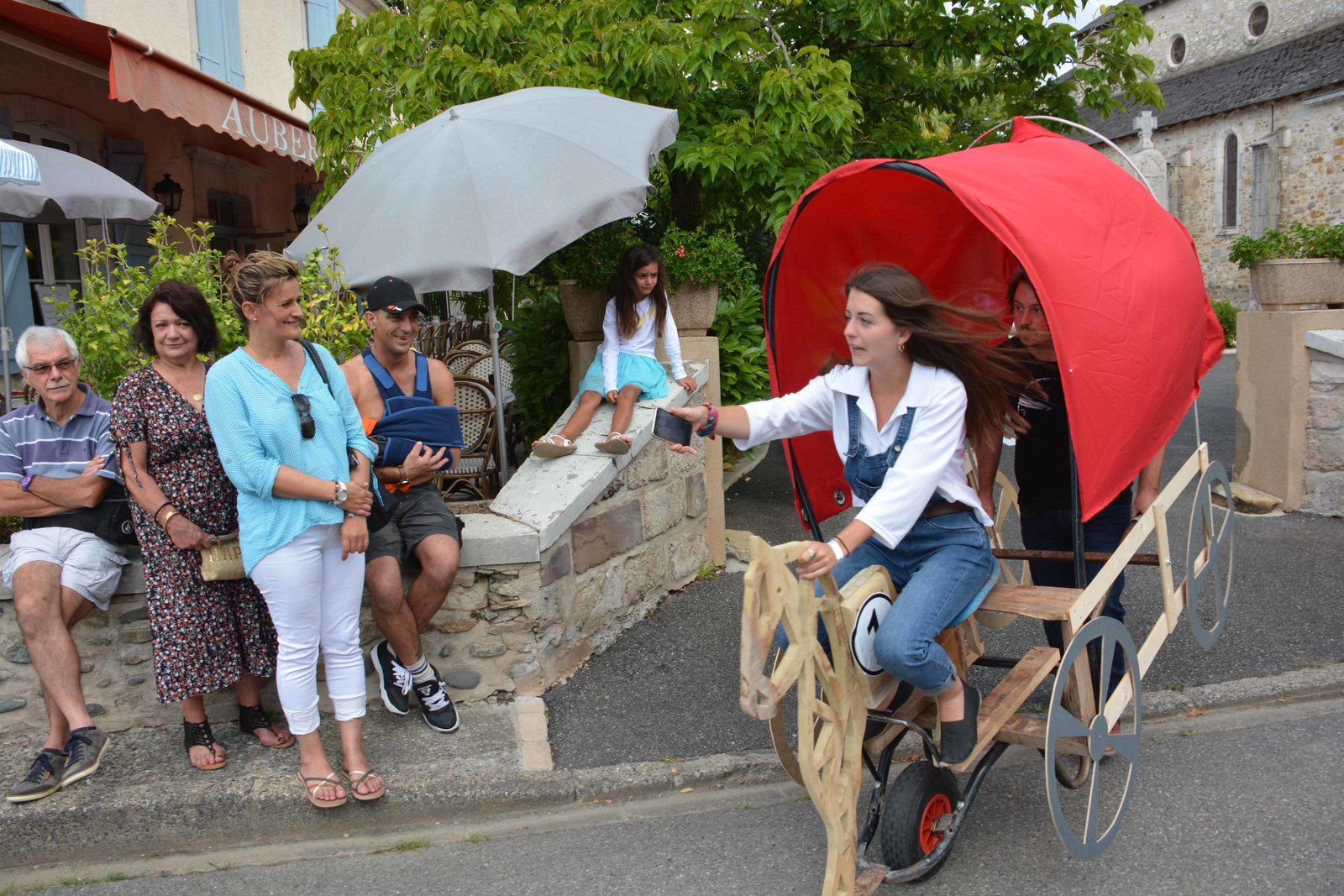 LAAS : Des BROUETTES de BONNE HUMEUR et de FANTAISIE
