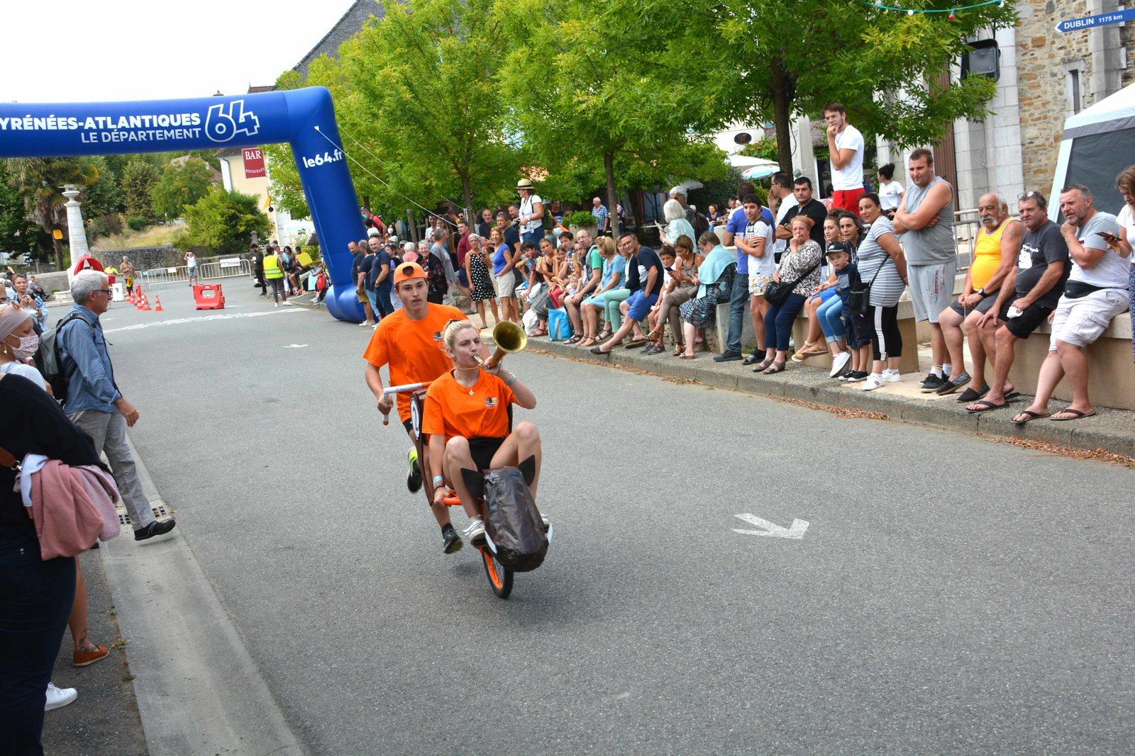 LAAS : Des BROUETTES de BONNE HUMEUR et de FANTAISIE