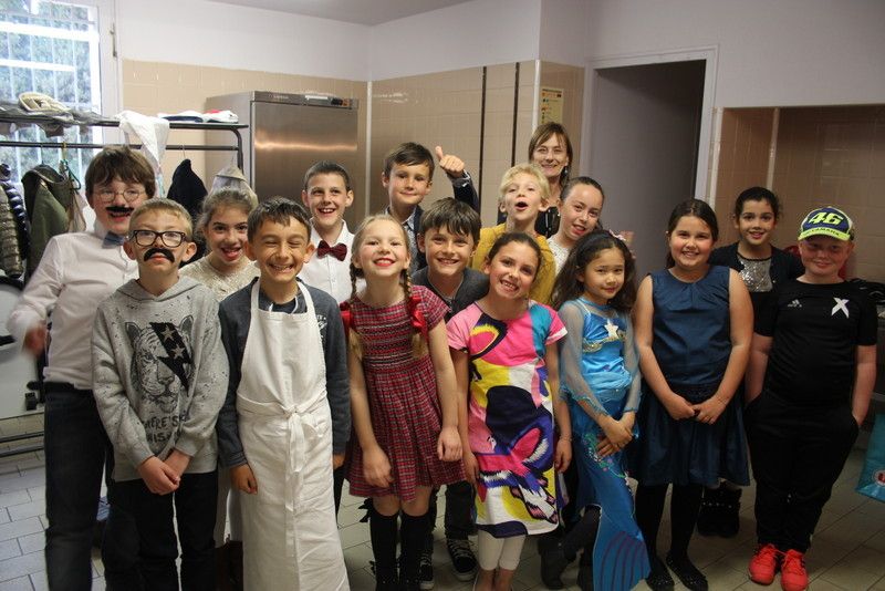 Album 18/19_mai_Théâtre des CE2