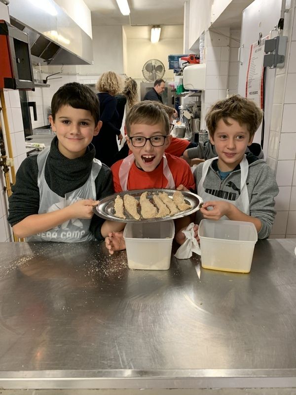 Album 19/20_déc_CE2/CM1_Magie et Cuisine 