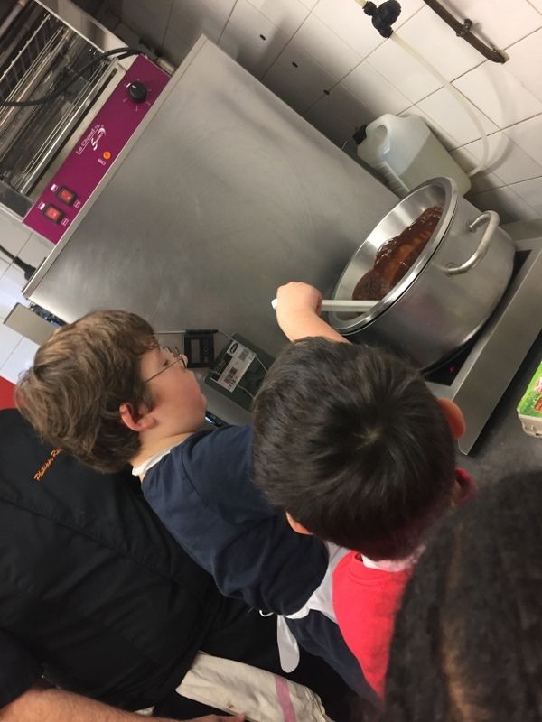 Album 19/20_déc_CE2/CM1_Magie et Cuisine 