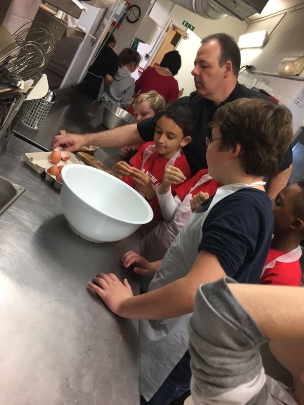 Album 19/20_déc_CE2/CM1_Magie et Cuisine 