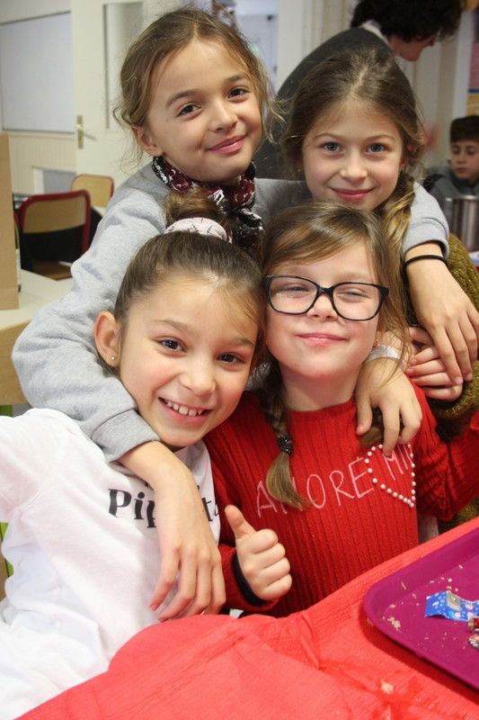 Album 19/20_déc_Repas de Noël à la cantine🎄