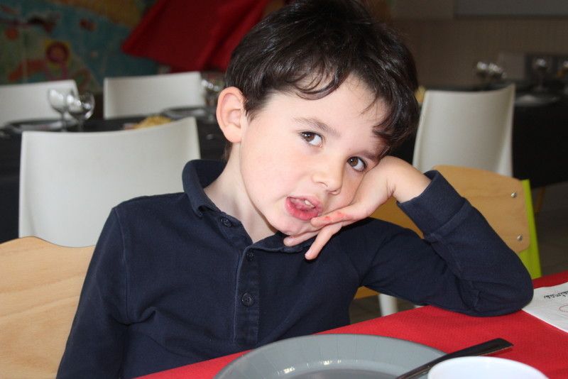 Album 19/20_déc_Repas de Noël à la cantine🎄