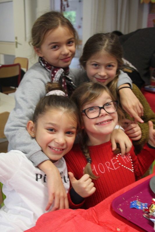 Album 19/20_déc_Repas de Noël à la cantine🎄