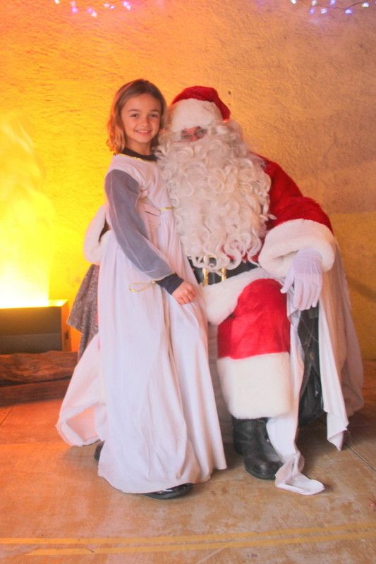 Album 19/20_déc_Le Père Noël et ses Lutins