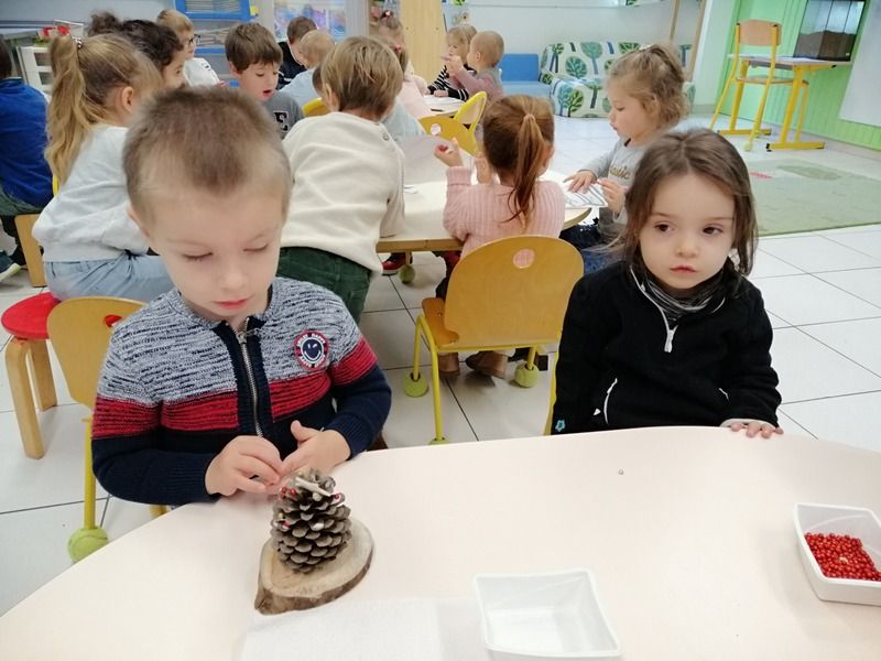 Album 19/20_déc_PS/MS_Santons_Préparatifs Noël