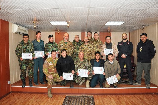 Afghanistan:militari della Brigata Sassari abilitano 12 istruttori polizia afgana a soccorso sanitario d'emergenza