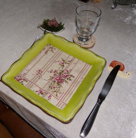 ma table bois vert vieux rose