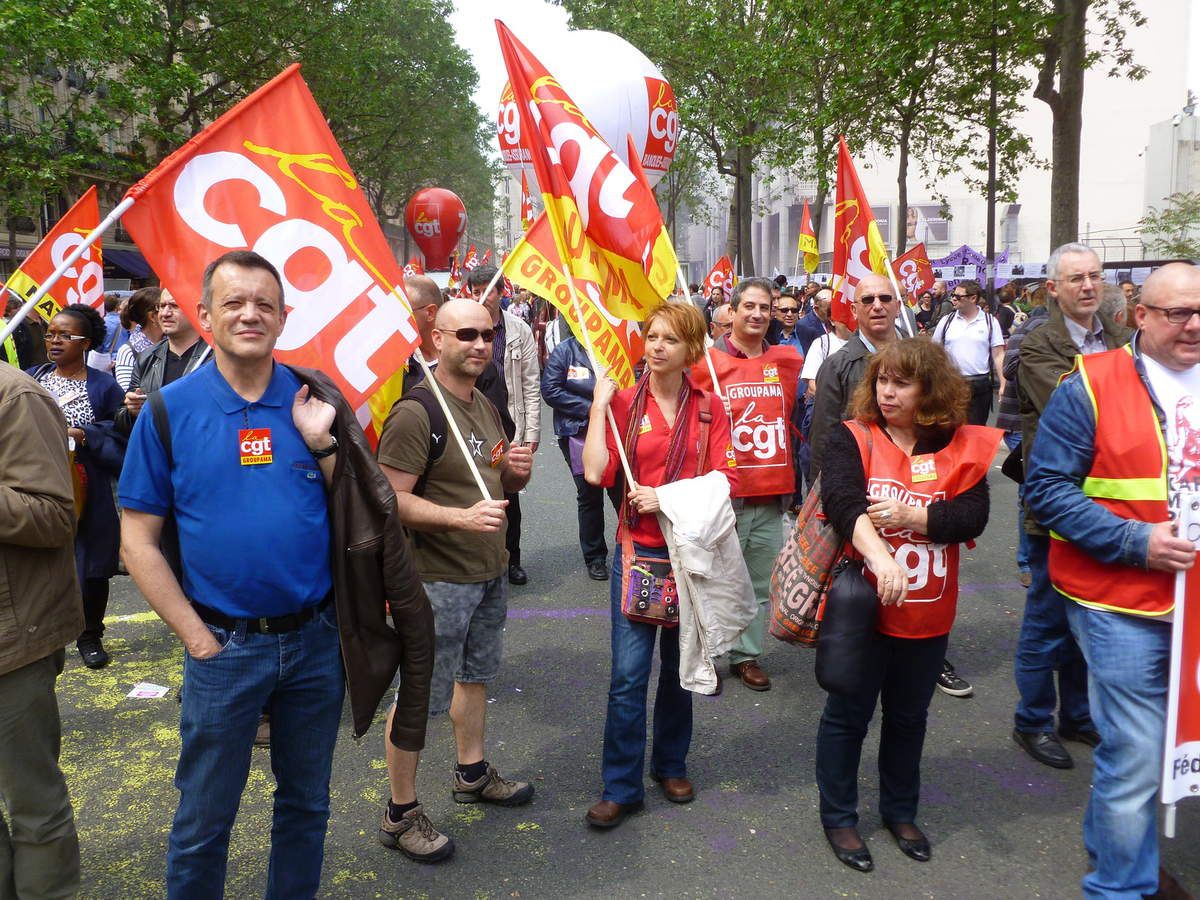 La CGT Groupama à la manif du 26 mai à Paris contre la loi travail, on continue le 14 juin, on lache rien !! 
