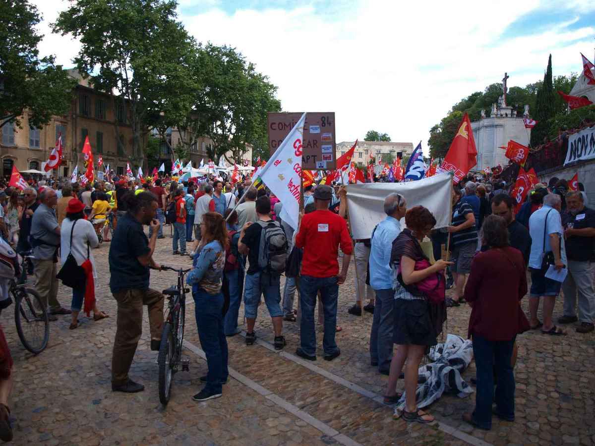 14 Juin 2016,  près de 2000 personnes pour une journée d'action unitaire à Avignon 