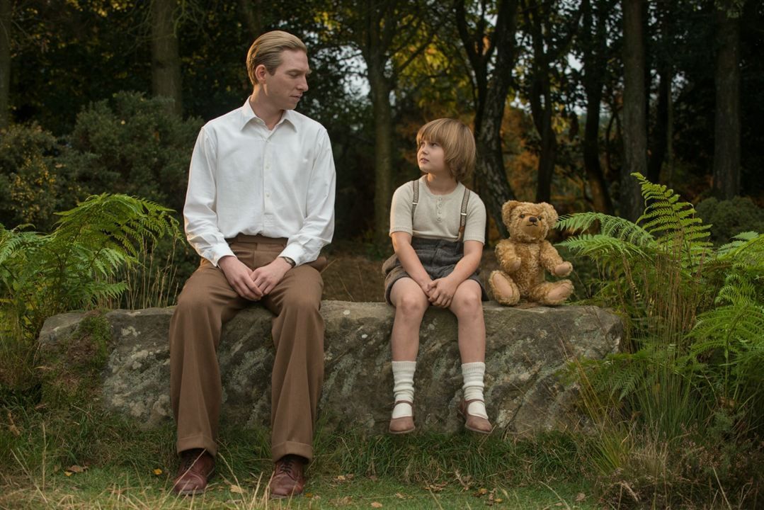 Goodbye_christopher_Robin_Domhnall_Gleeson
