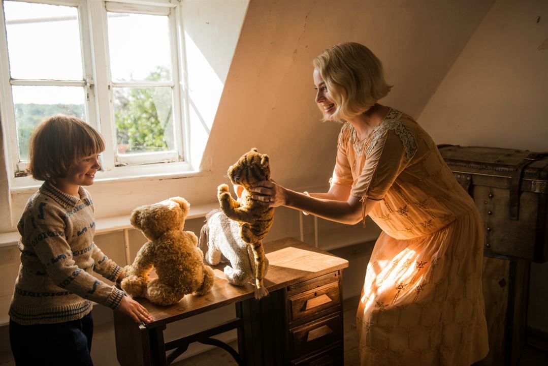 Goodbye_Christopher_Robin_Margot_Robbie