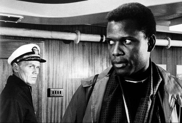Aux_postes_de_combat_Sidney_Poitier