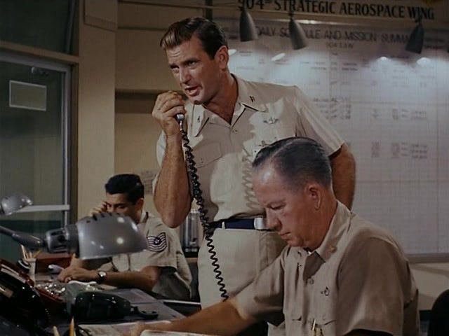 Téléphone_rouge_Rod_Taylor