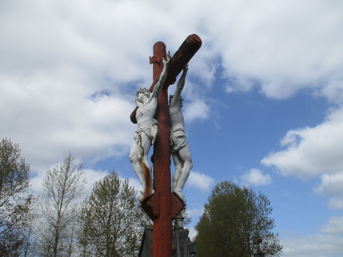 Contay. Cimetière Catholique. Avril 2009. © Jean-Louis Crimon