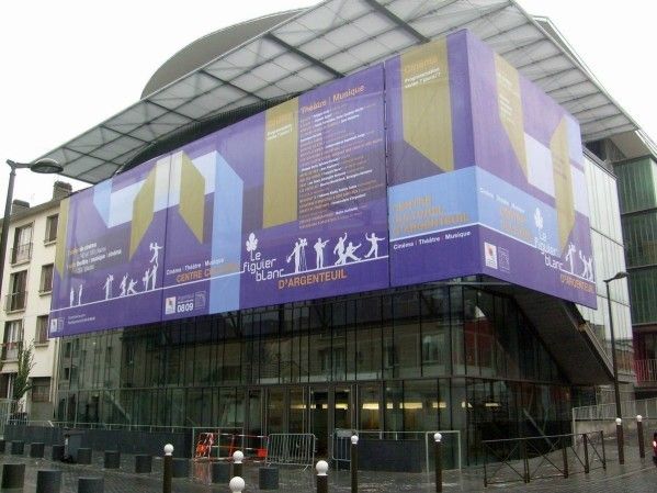 HABILLAGE COMMUNICATION, CENTRE CULTUREL VISUEL GRAND FORMAT.