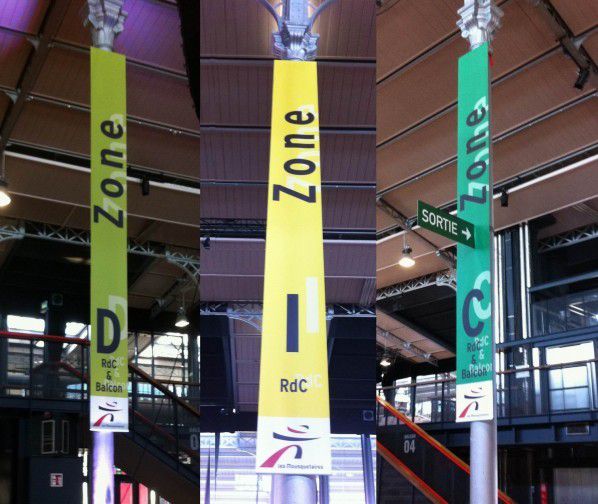 signalétique kakemono sur pilliers
