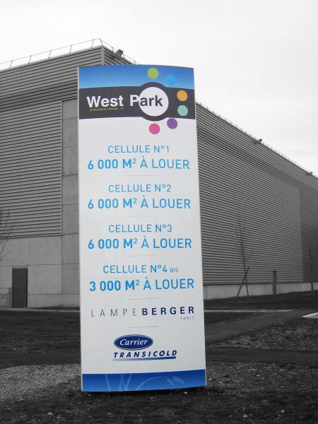 Totem zone industrielle
