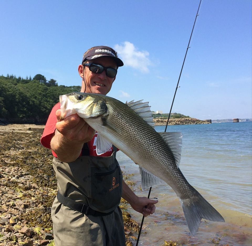 10 LEURRES pour la PÊCHE du BAR du BORD!!! 