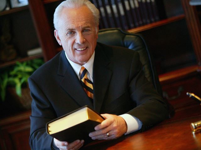 John Mac Arthur