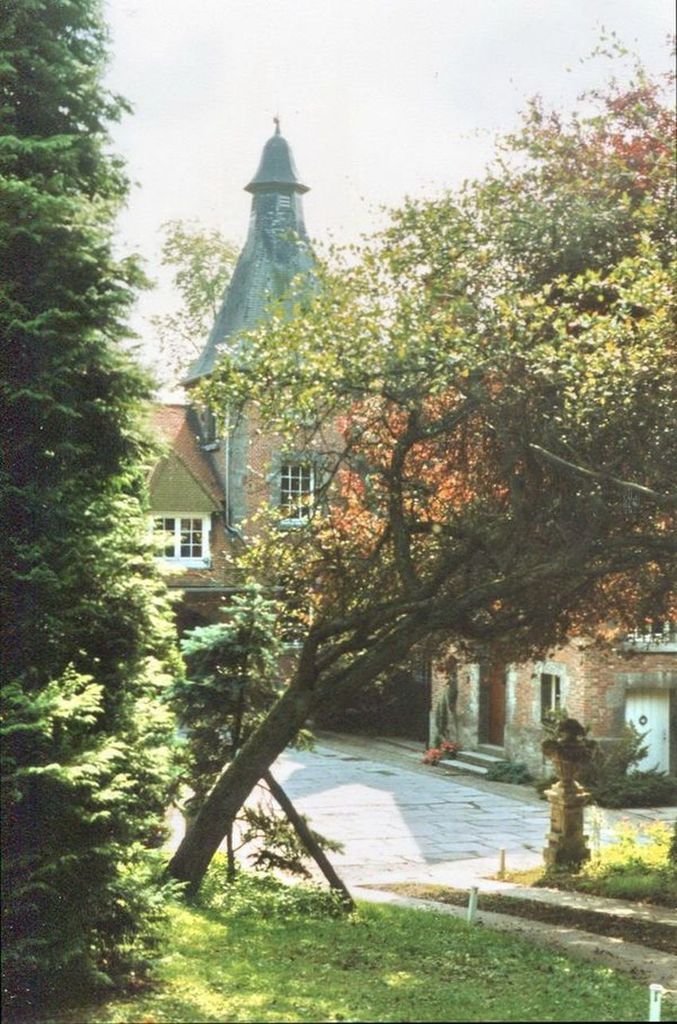 Entrée "Le Manoir aux Loups Halluin - Septembre 1990.