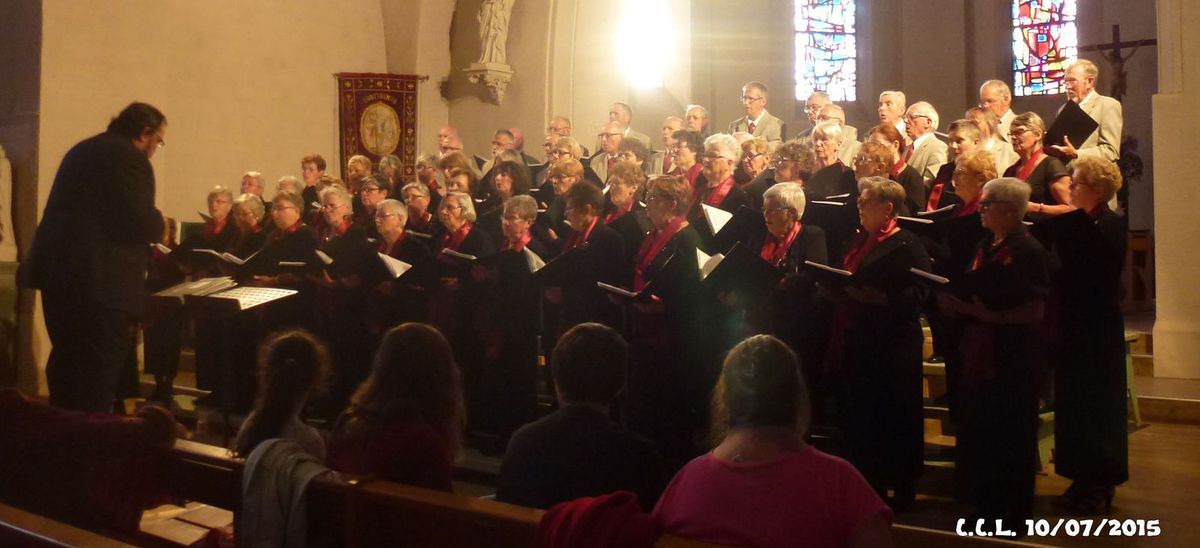 10 juillet 2015 : Eglise de BRIGNOGAN, concert par la Chorale de la Côte des Légendes