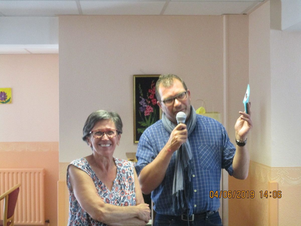 Joyeux Anniversaire A Madame Brouwez Evelyne Residence Autonomie Leon Blum