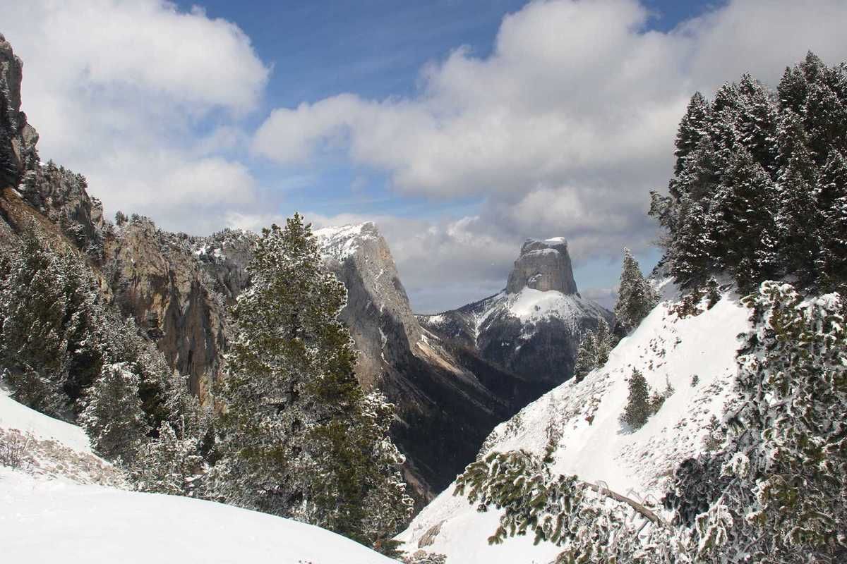 Pas de l' Aiguille (1630m)