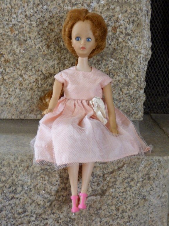 Poupees mannequins ou de trousseau. MERVEILLEUSES BELLA