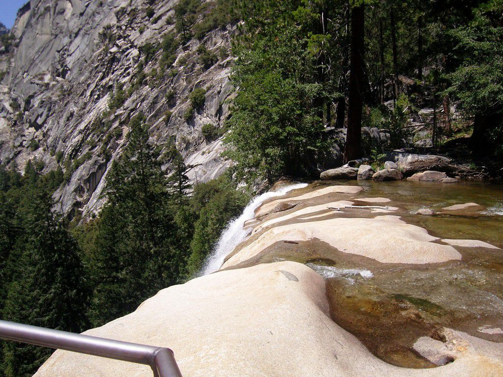 J24 - Yosemite