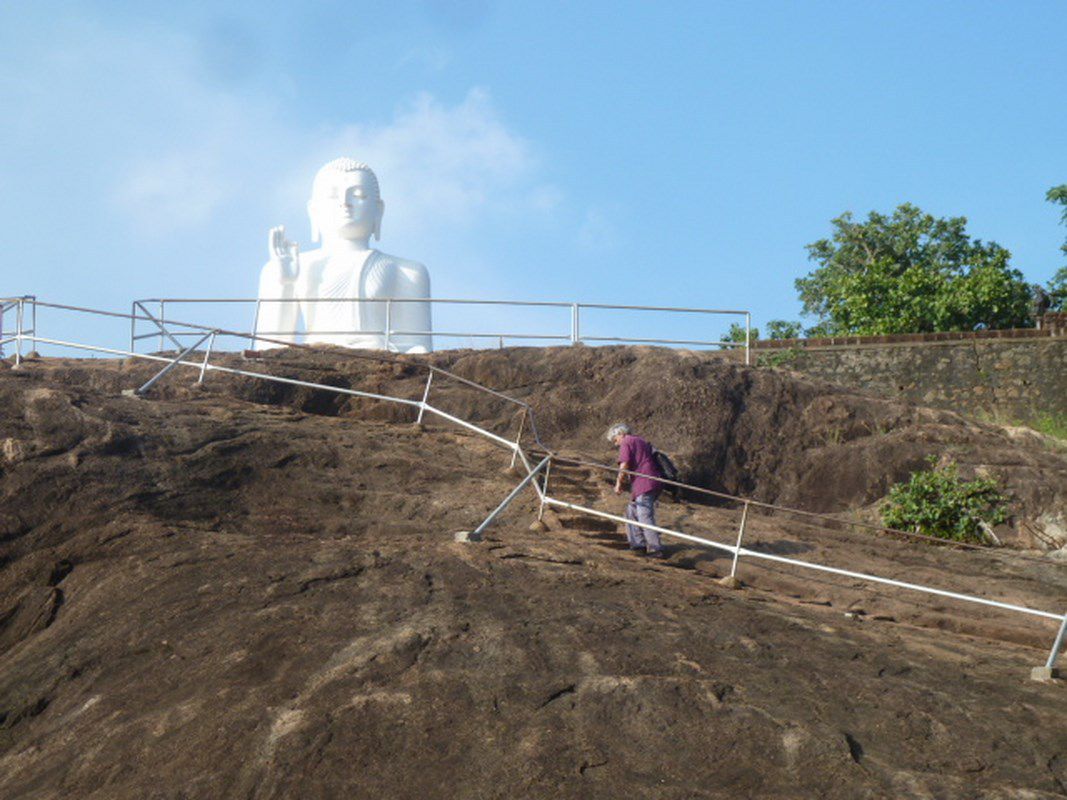 J28 - Anuradhapura