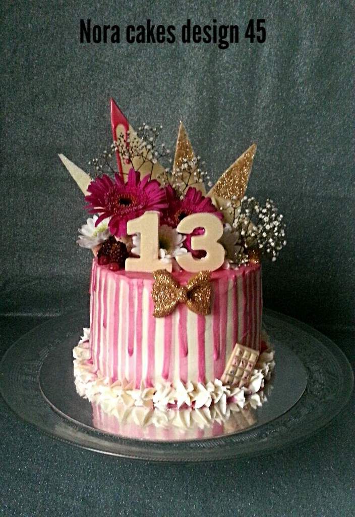 Layer Cake Pour L Anniversaire De Jeanne Nora Cakes Design 45 Layer Cake Pour L Anniversaire De Jeanne Nora Cakes Design 45