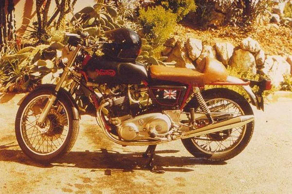 Gites_les_Vaquans_Motards_Aveyron_Yves_1979