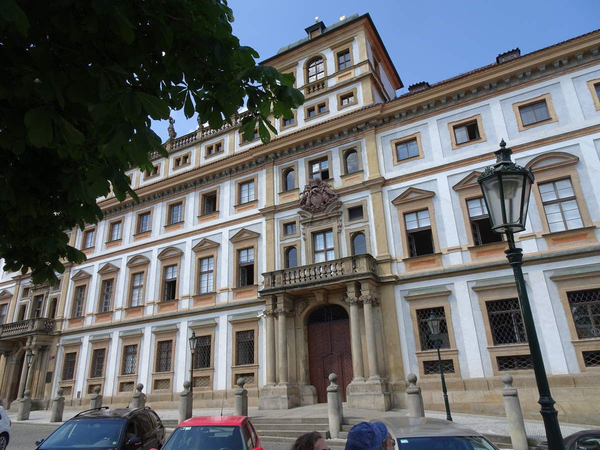 Prague - Palais Strenberk; Hradcany (2e partie);  Mala Strana