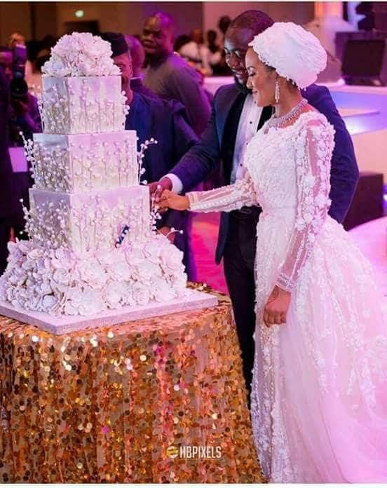 Tous les anciens présidents du Nigeria on été invités à ce mariage ainsi que le célèbre milliardaire et patron de Microsoft, Bill Gates.