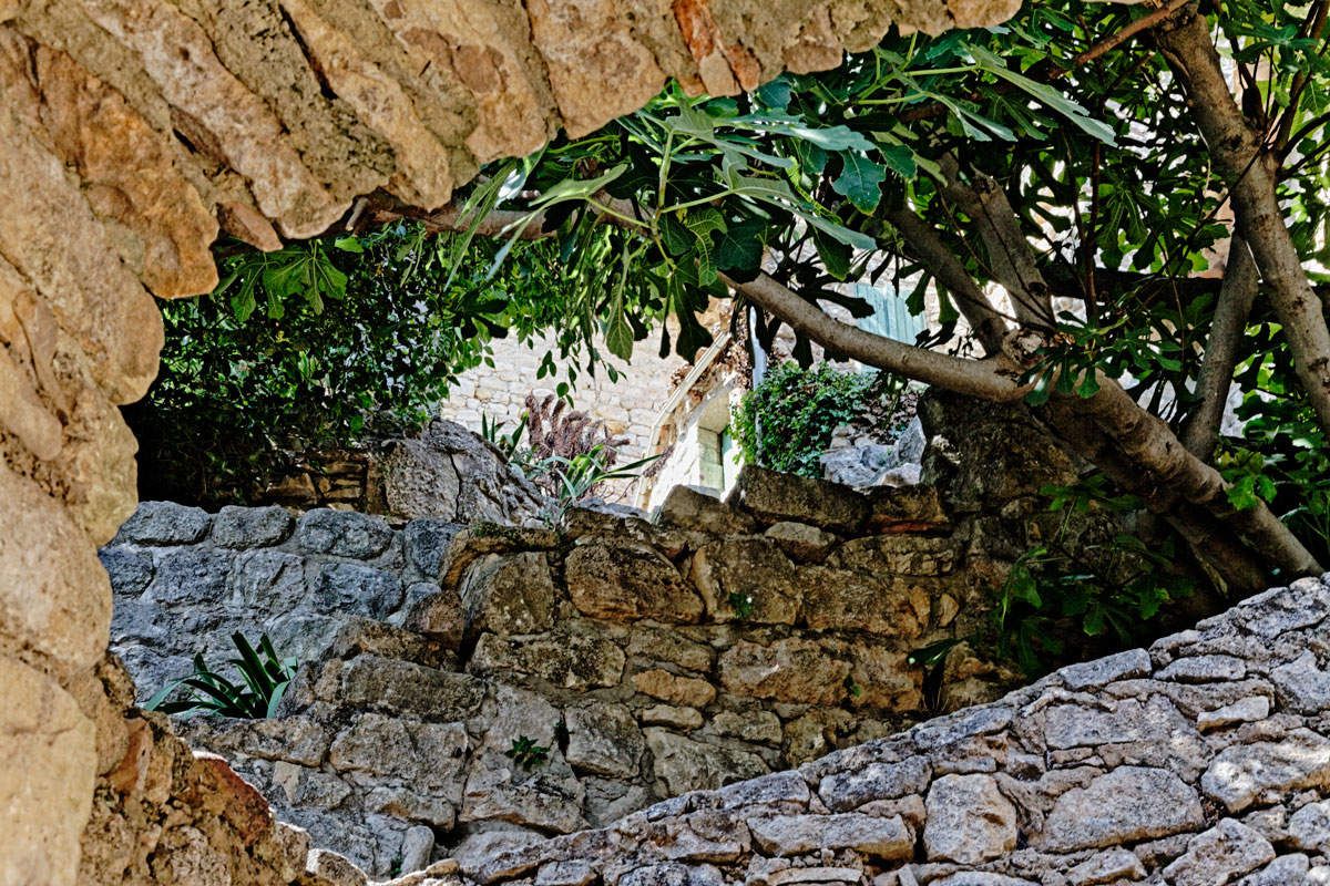 Le Gard  : La Roque-sur-Cèze