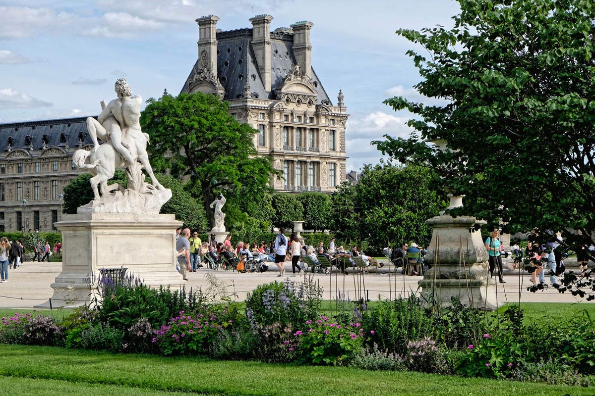 Le Louvre et le Jardin des Tuileries - Paris