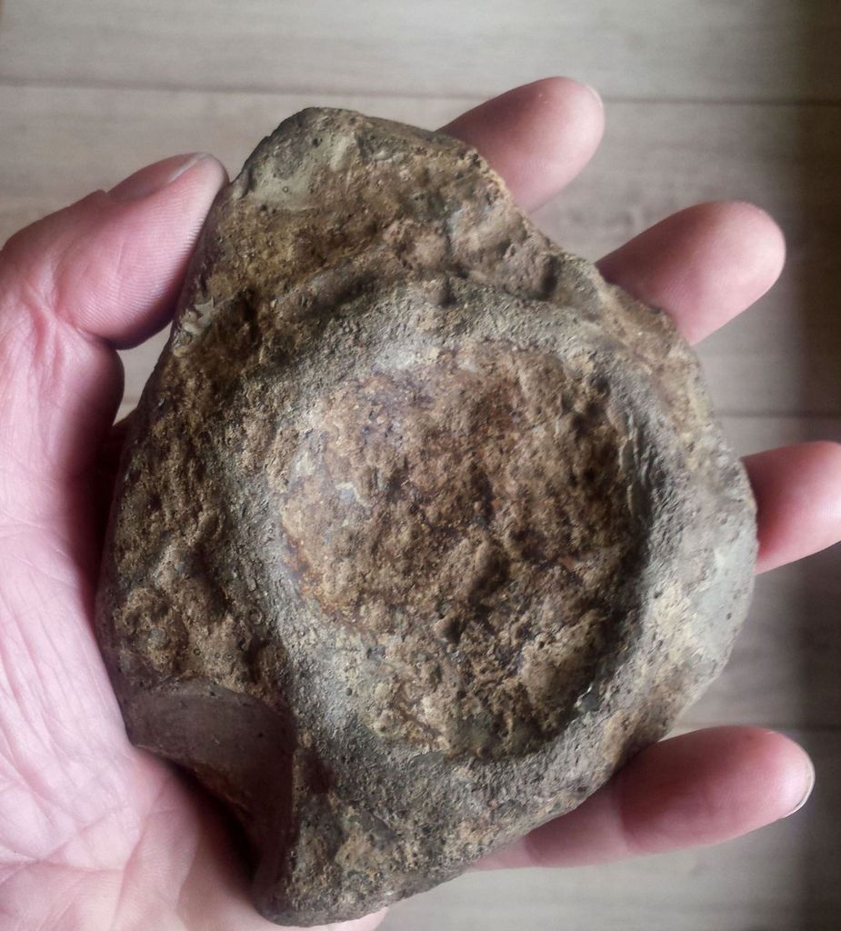 lampe paleolithique paleolithic lamp huile oil fingerprint neandertal