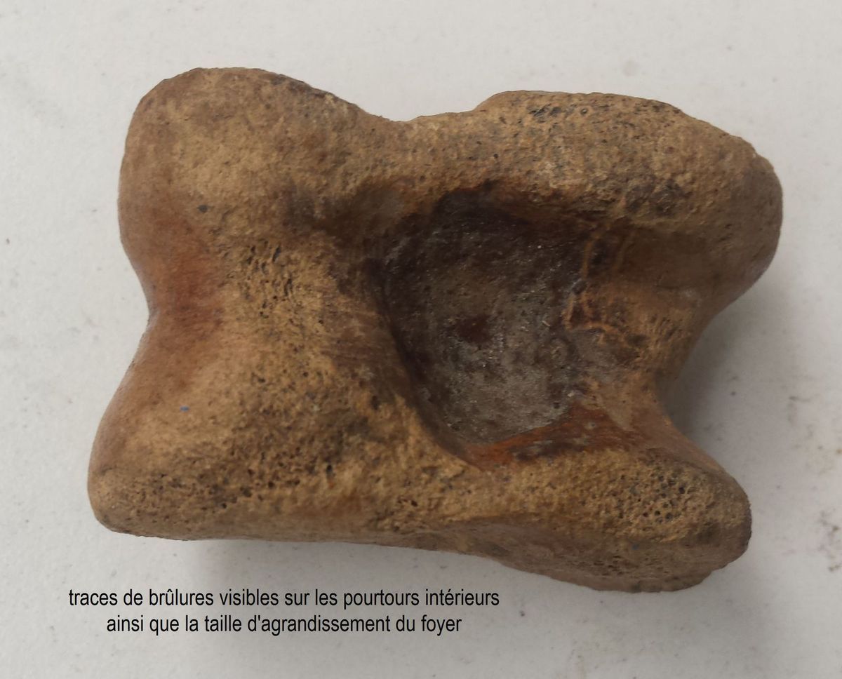 lampe paleolithique paleolithic lamp huile oil fingerprint neandertal