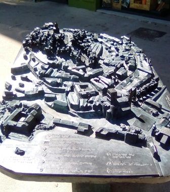 Maquette du vieux Lurs.