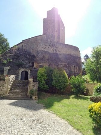 L'église semi-rupestre de Vale (Ariège).