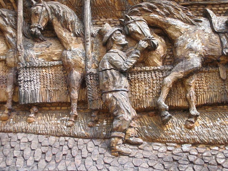 https://upload.wikimedia.org/wikipedia/commons/d/d9/D%C3%A9tail_Gravure_sur_Bois_Relais_Launois.JPG