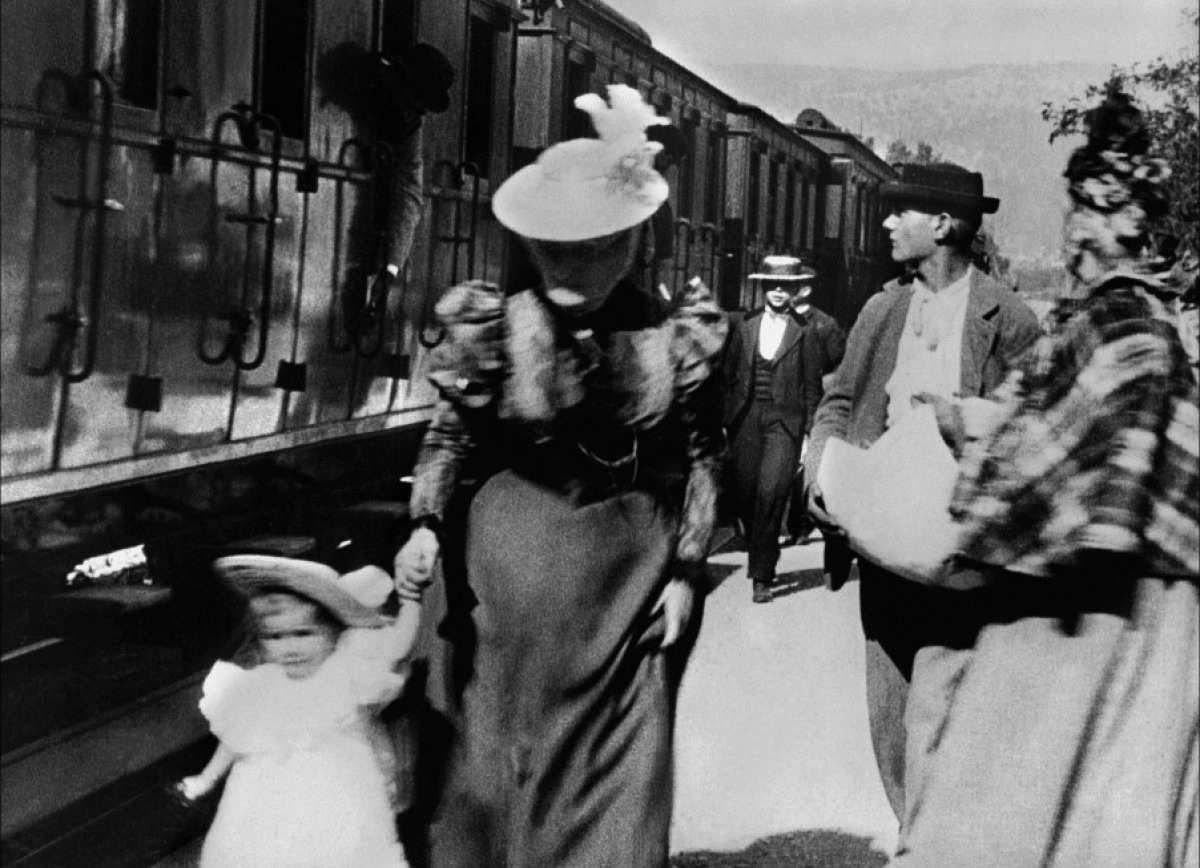 Arrivée d'un Train en gare à La Ciotat (Auguste &amp; Louis Lumière, 1895)