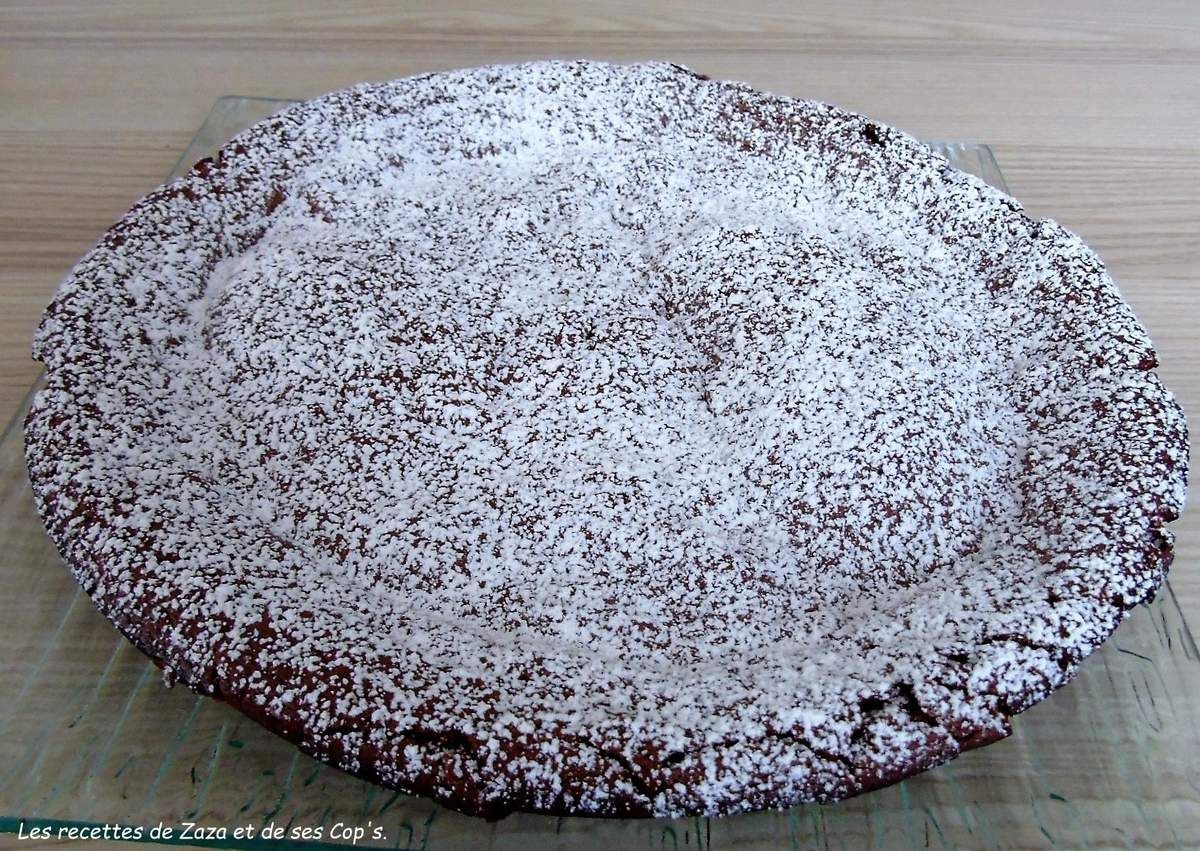 Gateau Au Chocolat Et Aux Amandes Realise Au Cook Expert Les Recettes De Zaza