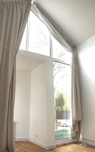 Occulter une fenêtre triangulaire en conservant la lumière en journée -  L'atelier-Cdéco