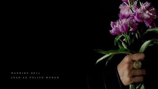 Découvrez le nouveau clip de Joan As Police Woman !